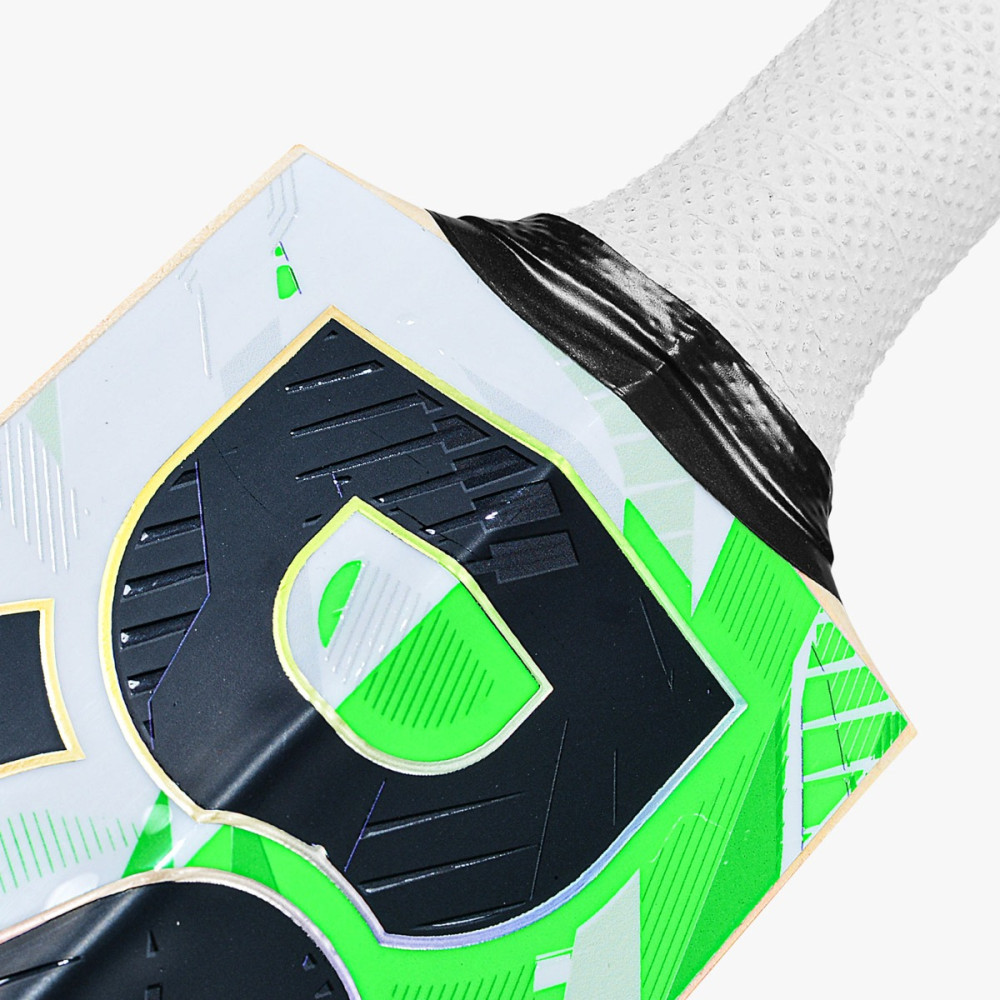 DSC SPLIIT Pro English Willow Cricket Bat DSC SPLIIT Pro English Willow Cricket Bat